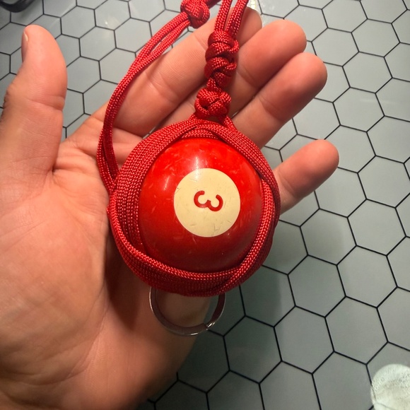 Paracord Celtic Knot Keychain w/ Pool Ball Core - Red EDC Gear - Picture 2 of 2